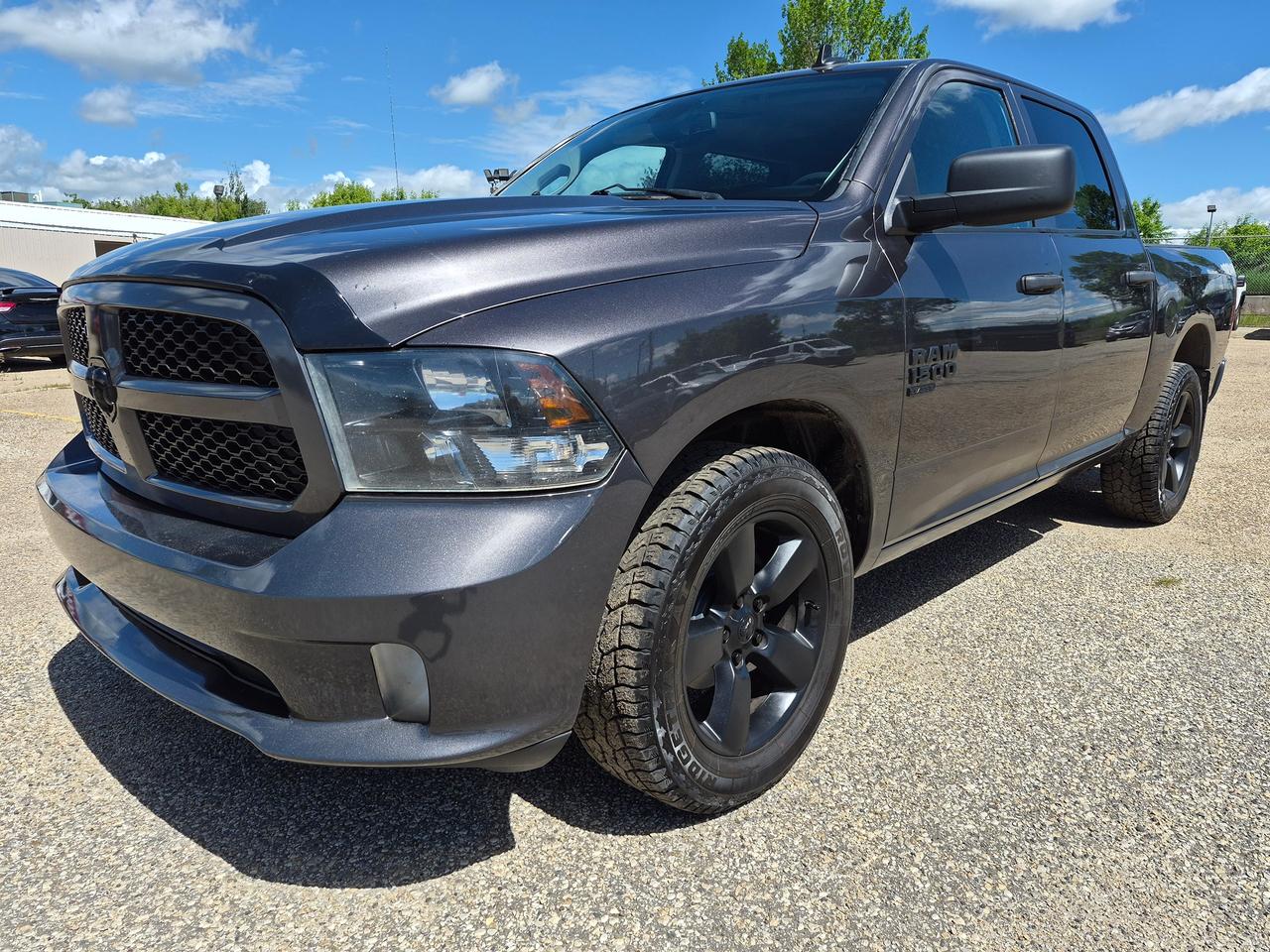 <p>New Brakes, New Windshield, WHY BUY FROM DEALERS WHO CHARGE THOUSANDS ABOVE AD PRICE. No fees, just AD price plus tax. Mechanically certified / Serviced / No extra repairs. Warranty Available. Easy low interest rate financing available. Free Carfax and Mechanical Fitness Assessment. Family owned and operated. 20+ Years BBB A+, 14 years Consumer choice award. Metro Community Choice Favorite, CarGurus Top Rated Dealer. Amvic Licensee. top used dealer voted bybestinedmonton.com. Real Google Reviews from real customers</p>