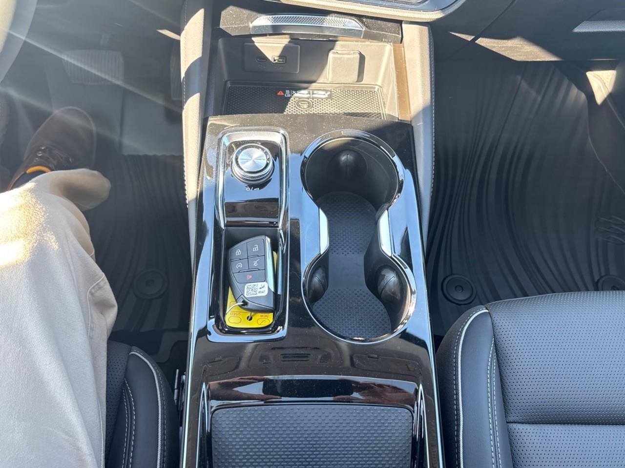 2026 Buick Envision Avenir New 2026 Luxurious 5 Passenger AWD SUV with 20 Pearl Nickel Alloy Wheels, Panoramic Sunroof, Head-Up Drivers Display, Heated and Cooled Front Seats, Heated Second Row Outboard Seats, Drivers Message S Photo