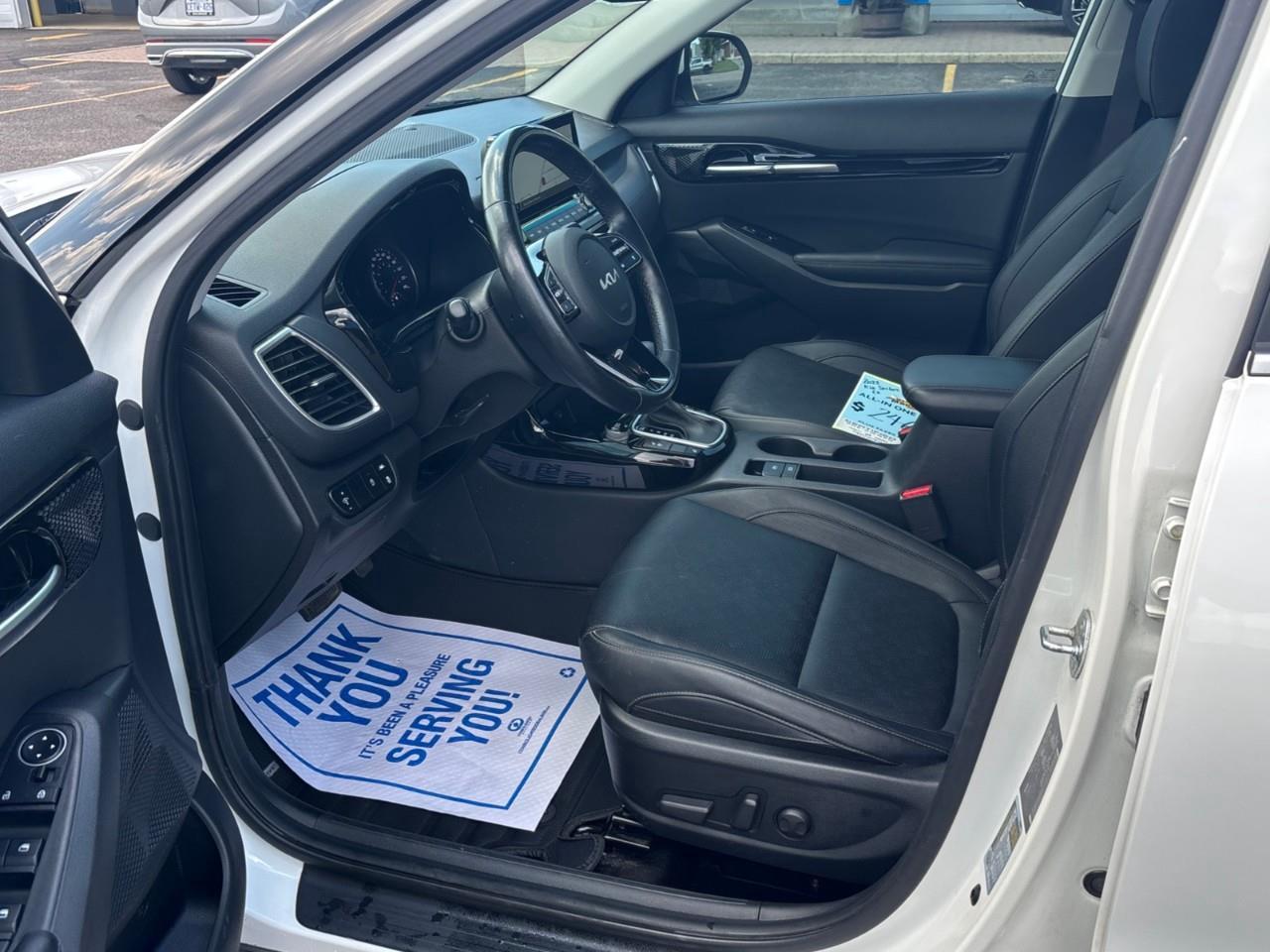 2023 Kia Seltos EX Used 5 Passenger AWD SUV with Heated and Cooled Front Seats, Heated Steering Wheel, Navigation and a Power Sunroof Photo