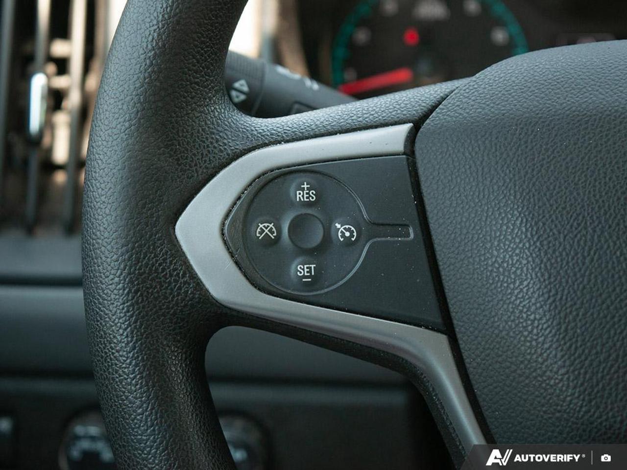 2022 Chevrolet Colorado WT Photo