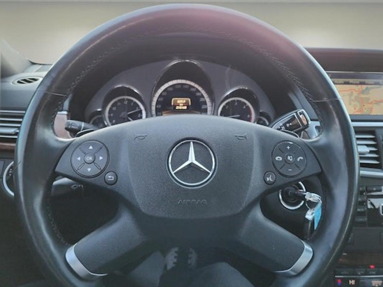2012 Mercedes-Benz E-Class E 350 BlueTEC Photo
