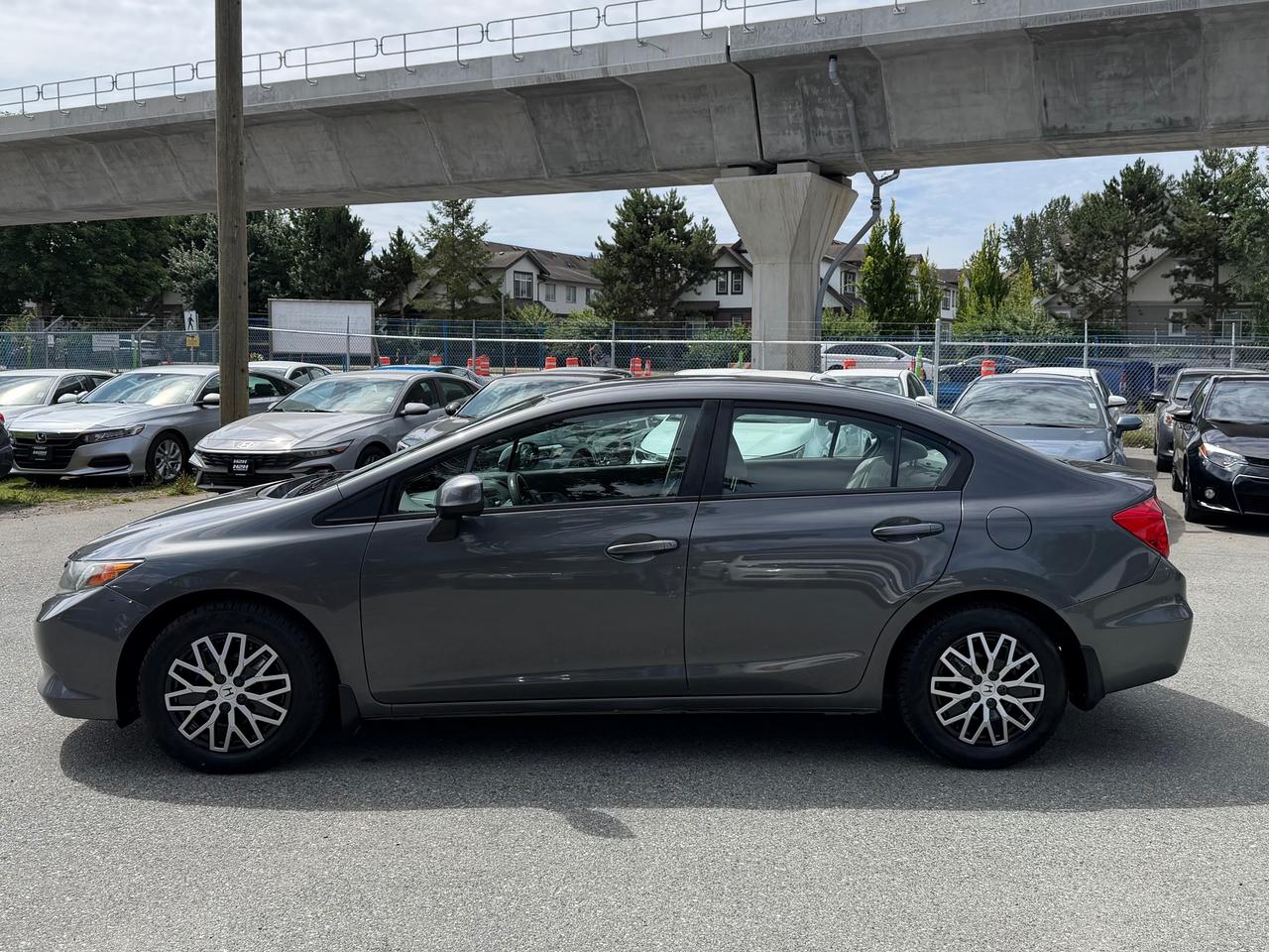 2012 Honda Civic FINANCING AVAILABLE Photo8