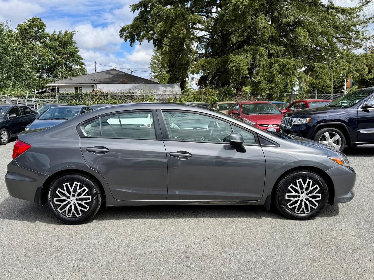 2012 Honda Civic FINANCING AVAILABLE Photo4