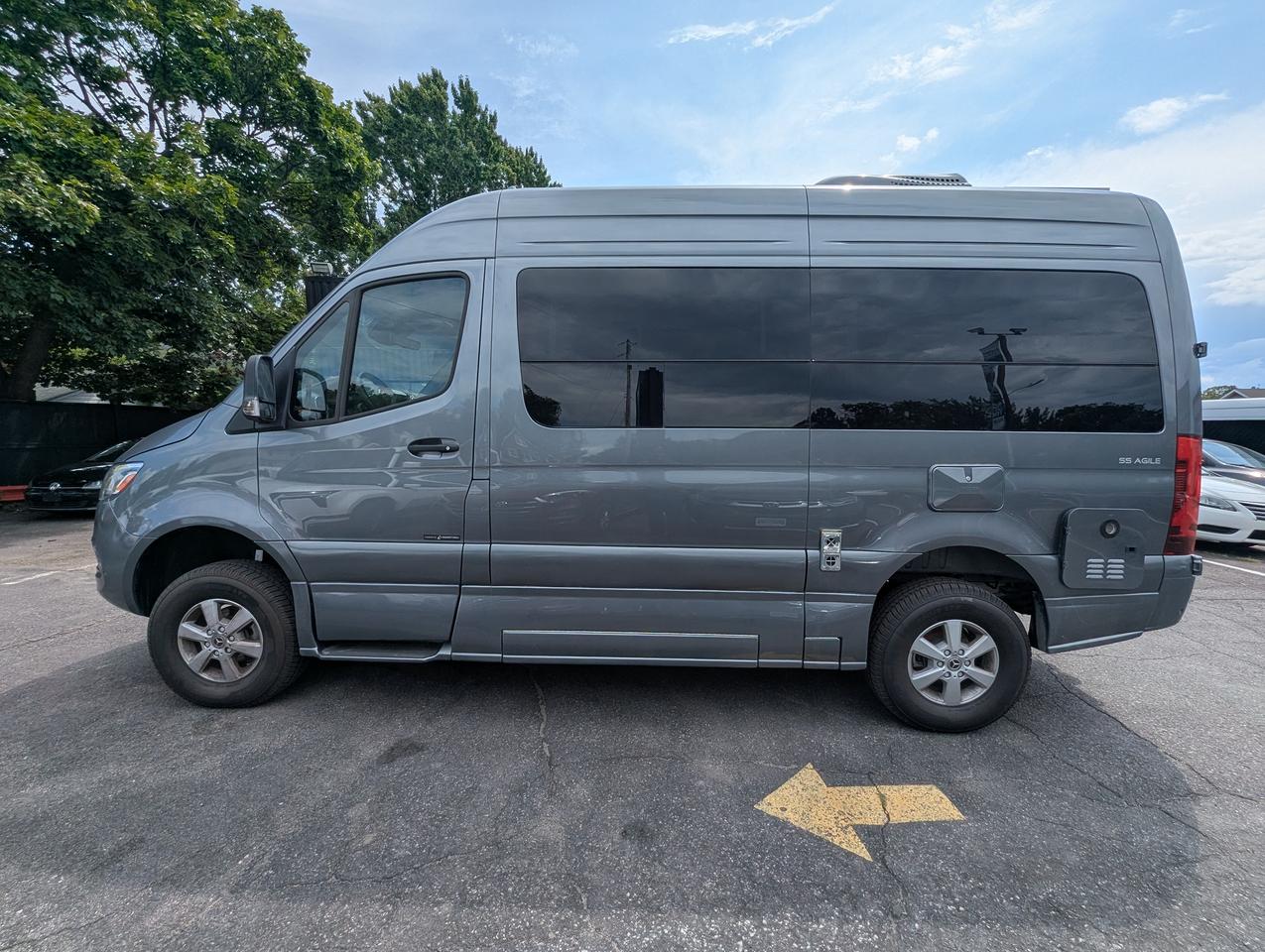 2025 Mercedes-Benz Roadtrek SS Agile AWD Camper Photo1