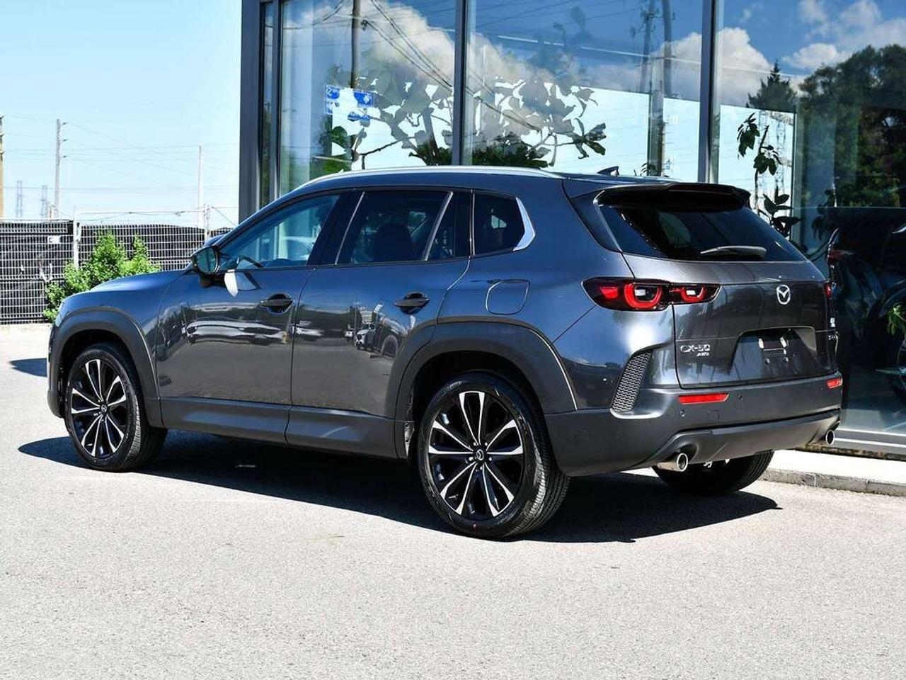 2025 Mazda CX-50 GT AWD Photo