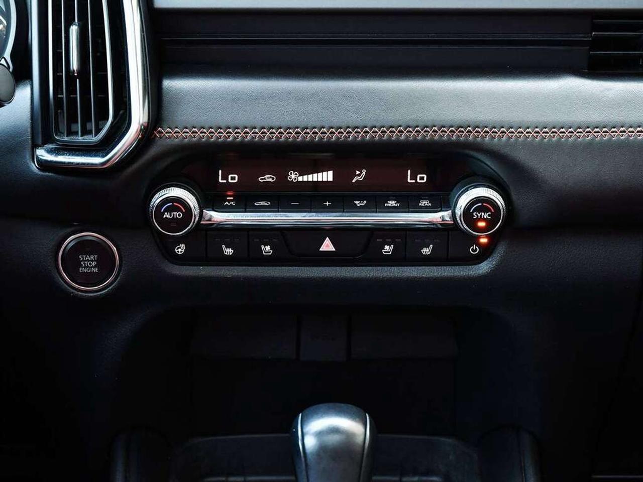 2025 Mazda CX-50 GT AWD Photo