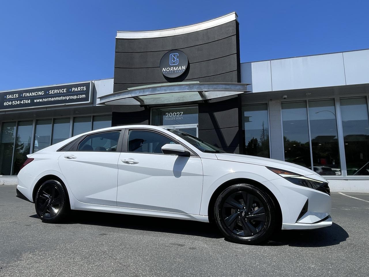 2023 Hyundai Elantra Preferred IVT HEATED SEATS/WHEEL B/U CAMERA - Photo #1