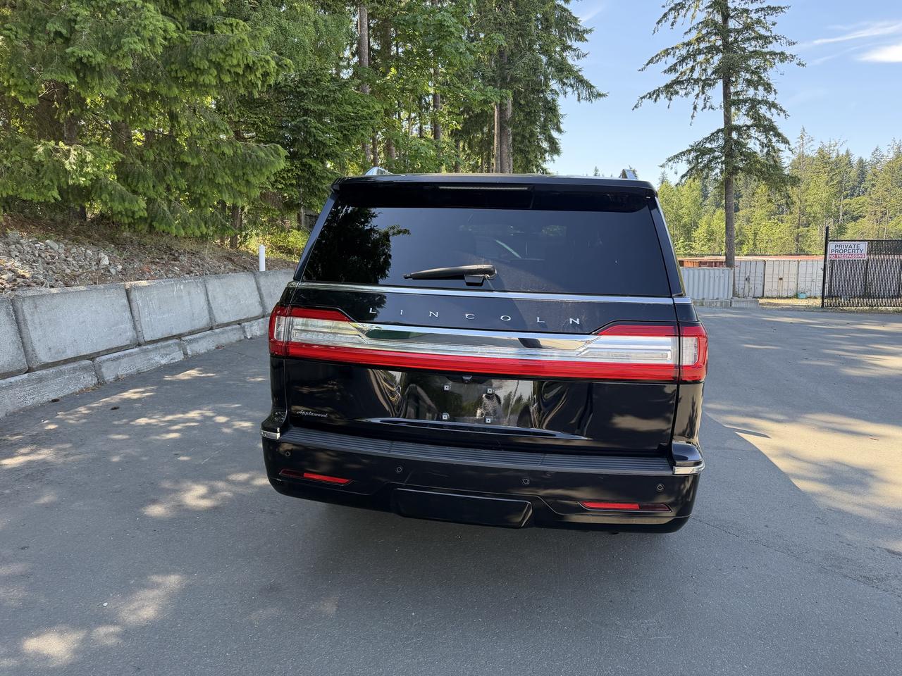 2020 Lincoln Navigator L RESERVE Photo