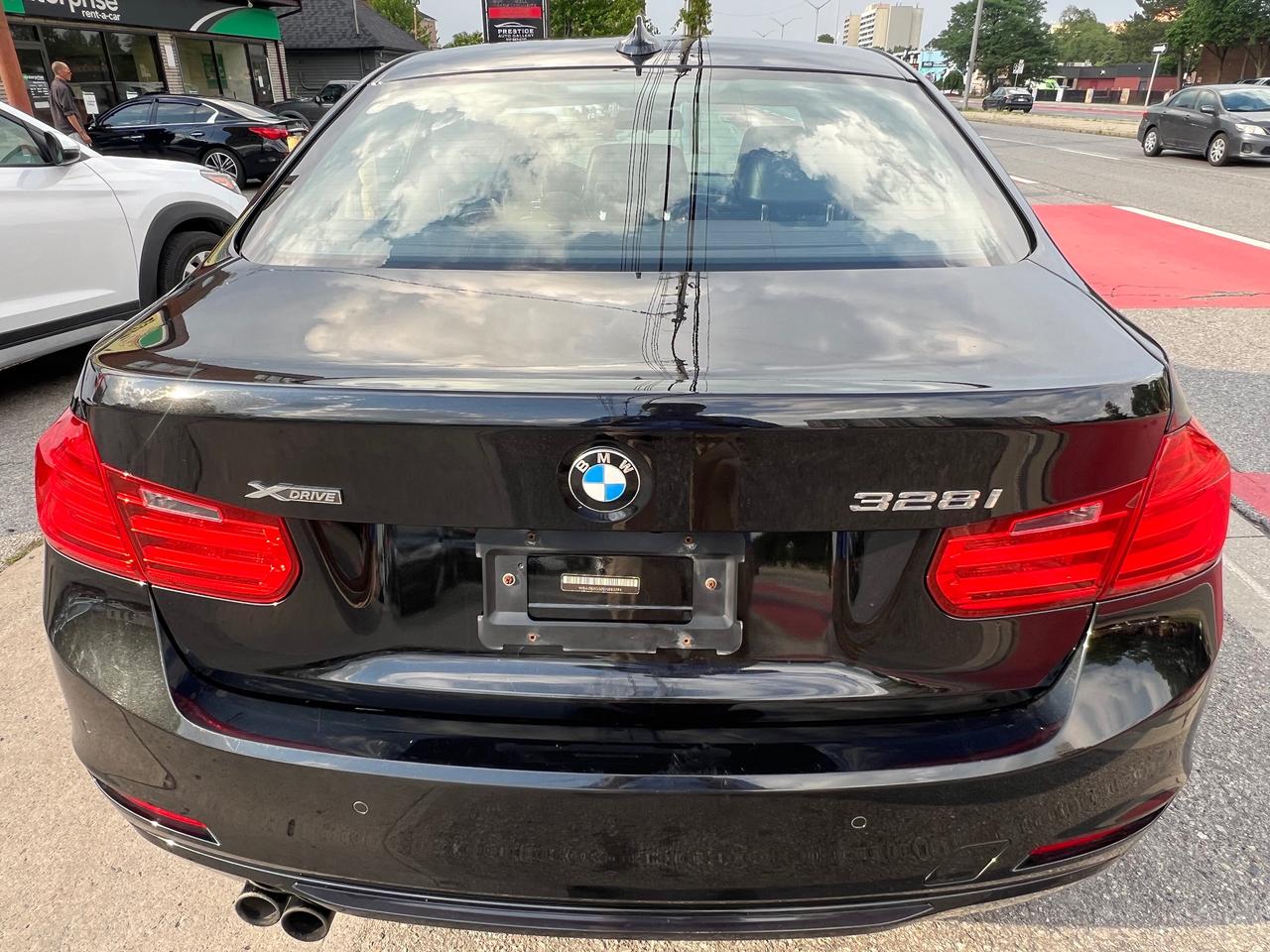 2014 BMW 3 Series 328i xDrive- LEATHER-SR/F-NAV-BACK CAM & MORE! Photo