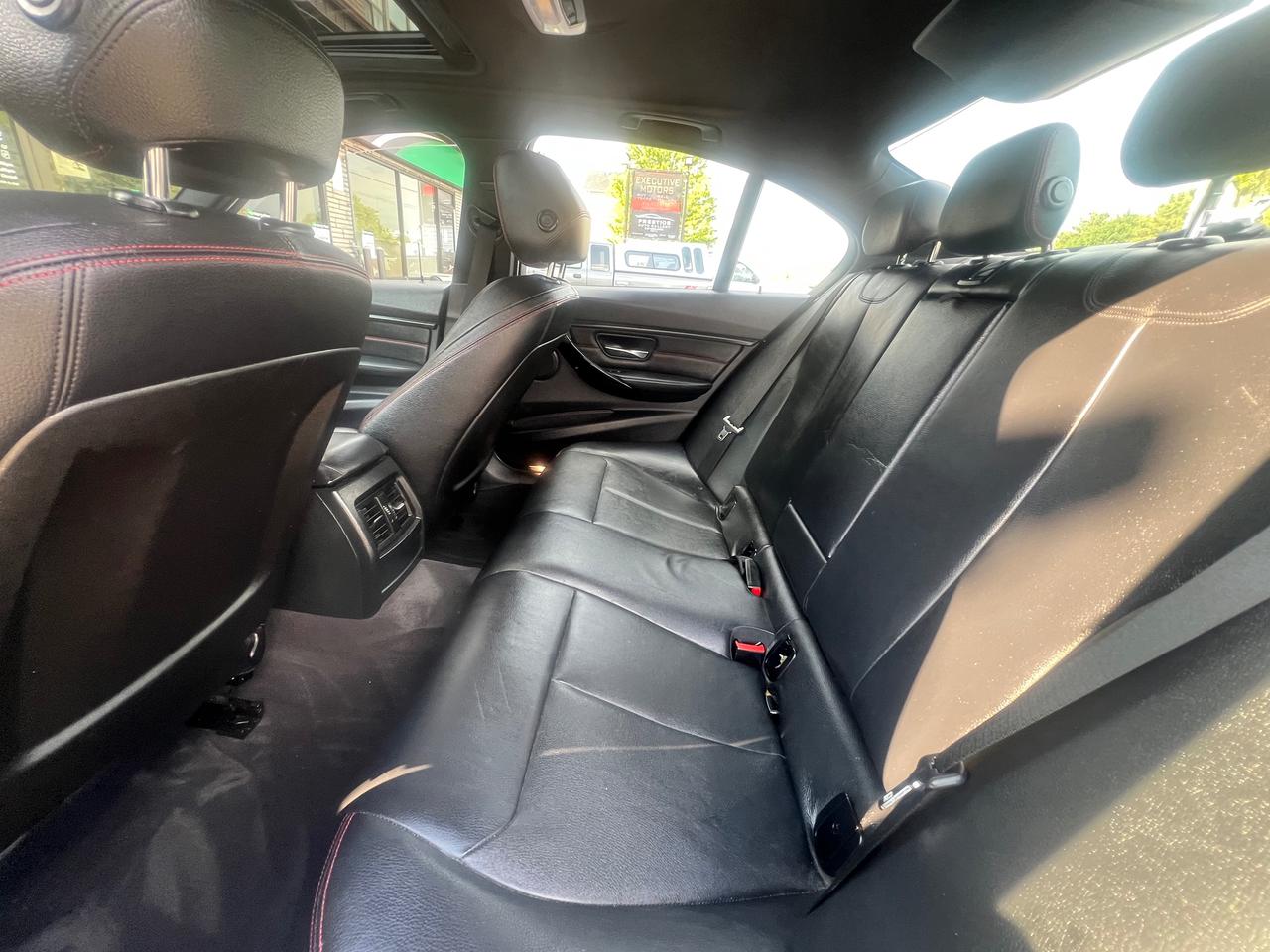 2014 BMW 3 Series 328i xDrive- LEATHER-SR/F-NAV-BACK CAM & MORE! Photo