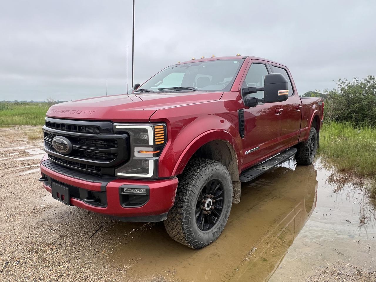 2022 Ford F-250 Super Duty SRW LARIAT 6.7L POWER STROKE V8 DSL 608A+ Photo1