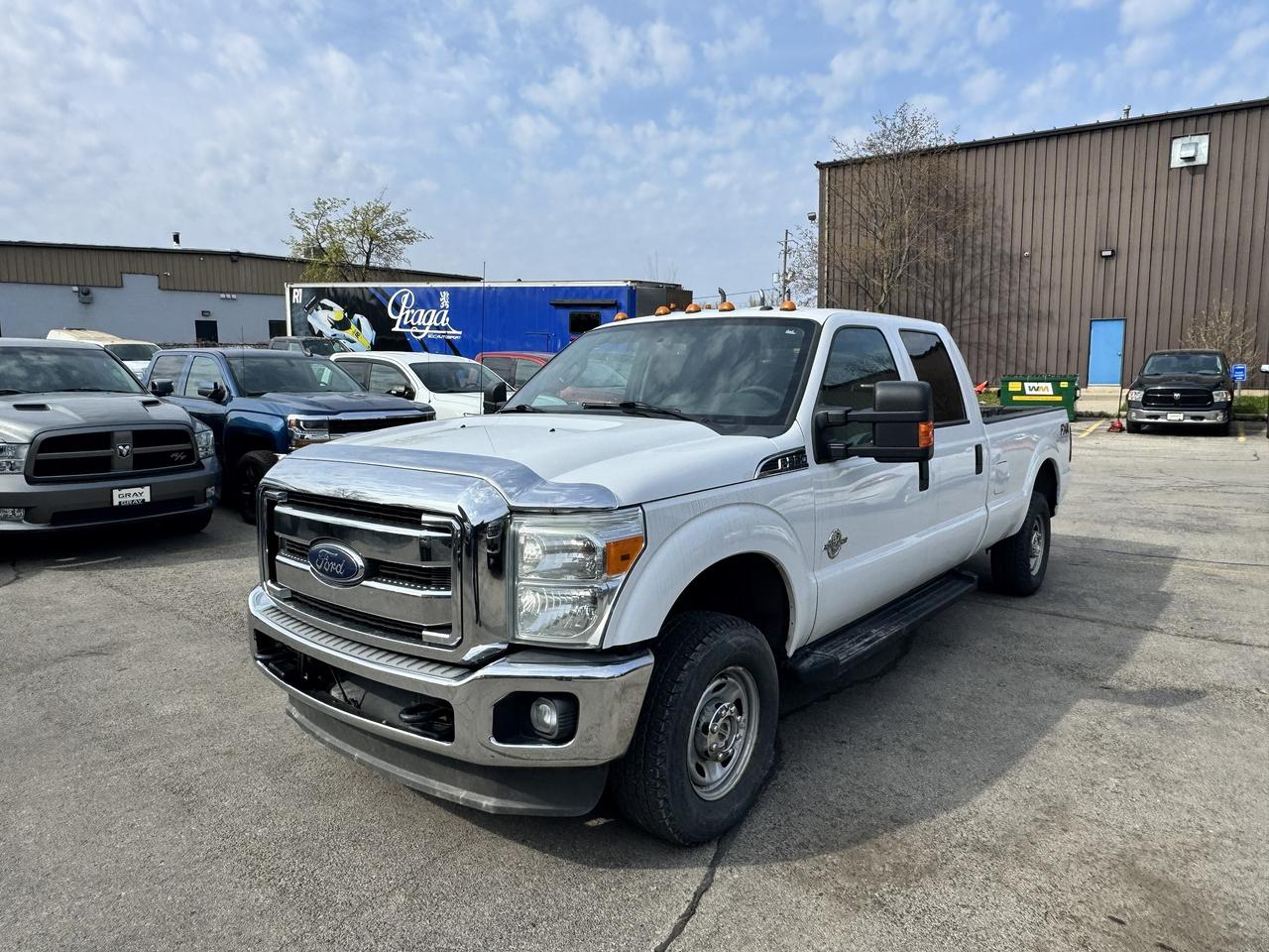 Used 2015 Ford SUPER DUTY F-250 SRW XLT 6.7L Diesel 8' Box for sale in Burlington, ON