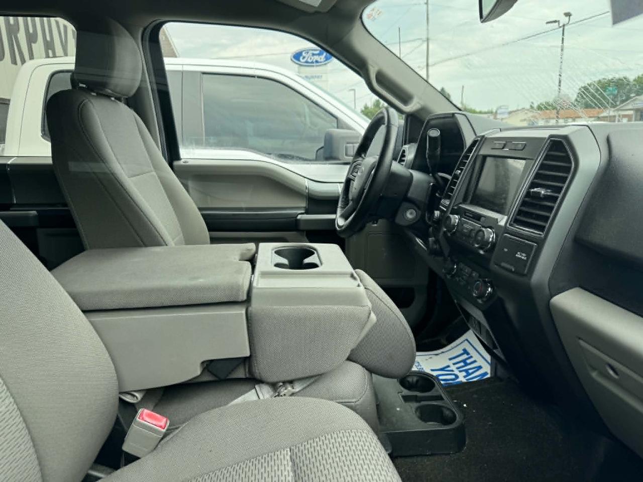 2019 Ford F-150 XLT Photo2