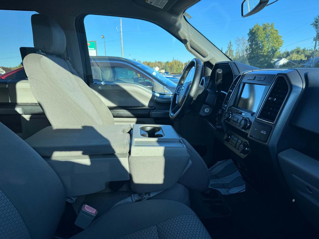2019 Ford F-150 XLT Photo5