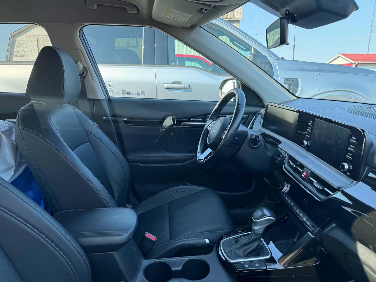2024 Kia Seltos EX Photo2