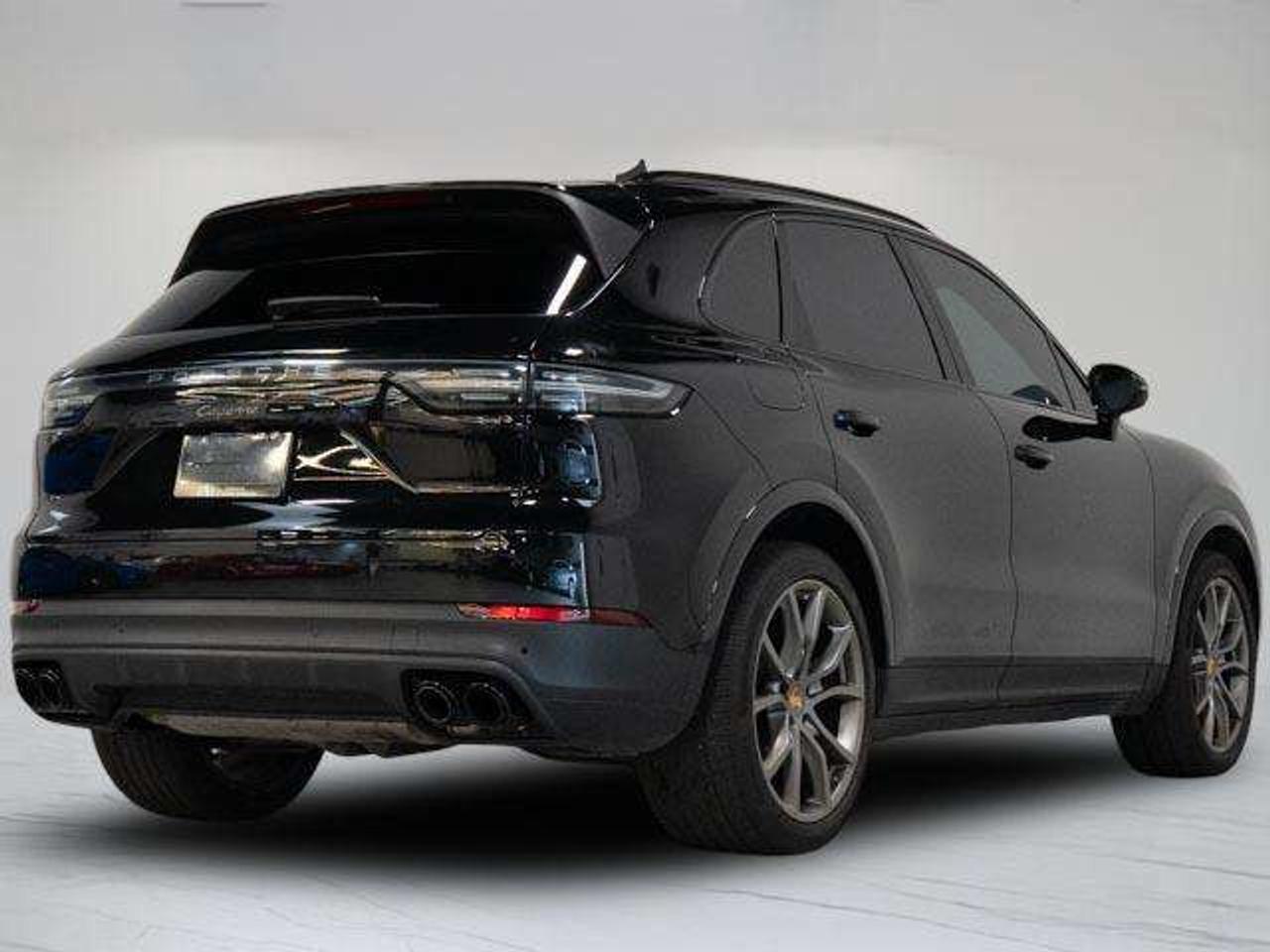 2023 Porsche Cayenne PLATINUM EDITION | PREMIUM PLUS & ASSISTANCE | 21 Photo