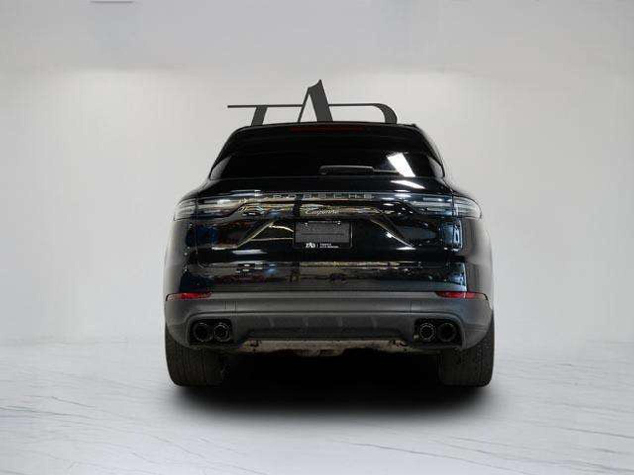 2023 Porsche Cayenne PLATINUM EDITION | PREMIUM PLUS & ASSISTANCE | 21 Photo