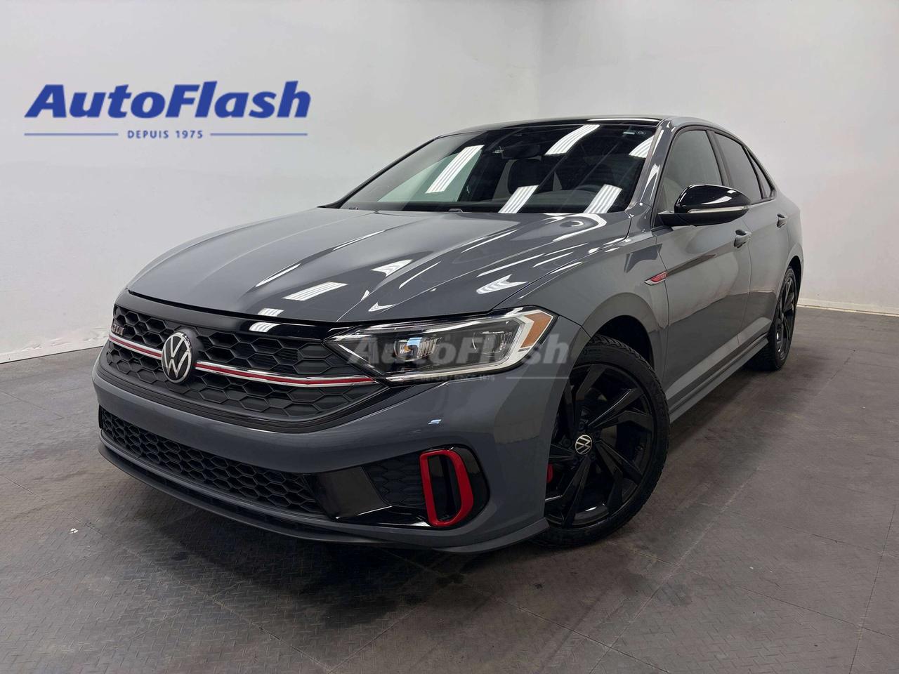 Used 2023 Volkswagen Jetta GLI, TOIT OUVRANT, NAVIGATION, SIEGES CHAUFFANTS for sale in Saint-Hubert, QC
