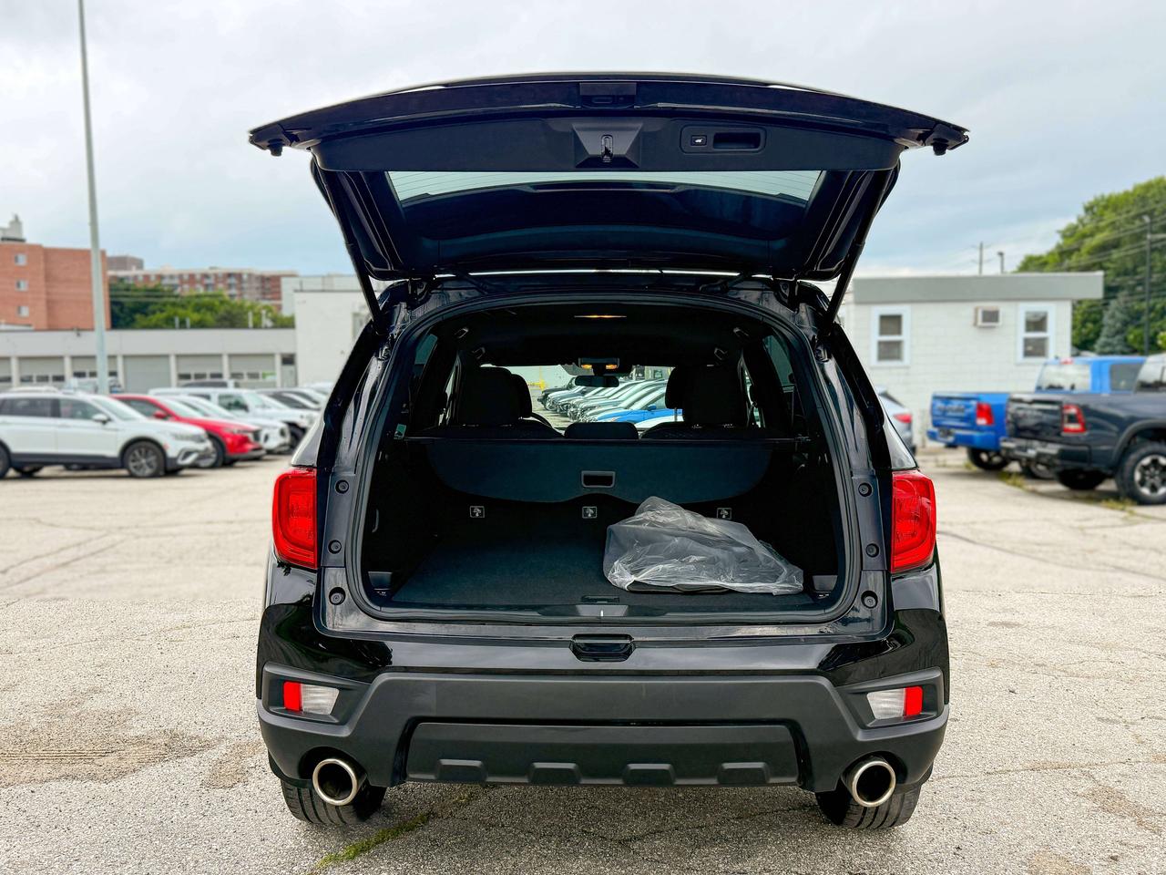 2022 Honda Passport Sport | SUNROOF | HEATED SEATS | REMOTE START Photo