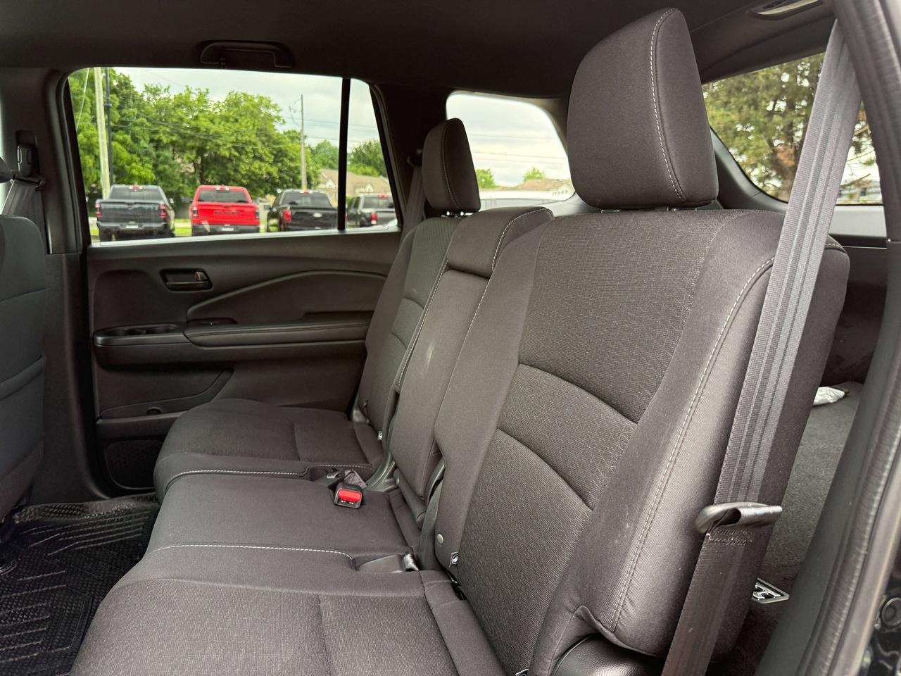 2022 Honda Passport Sport | SUNROOF | HEATED SEATS | REMOTE START Photo