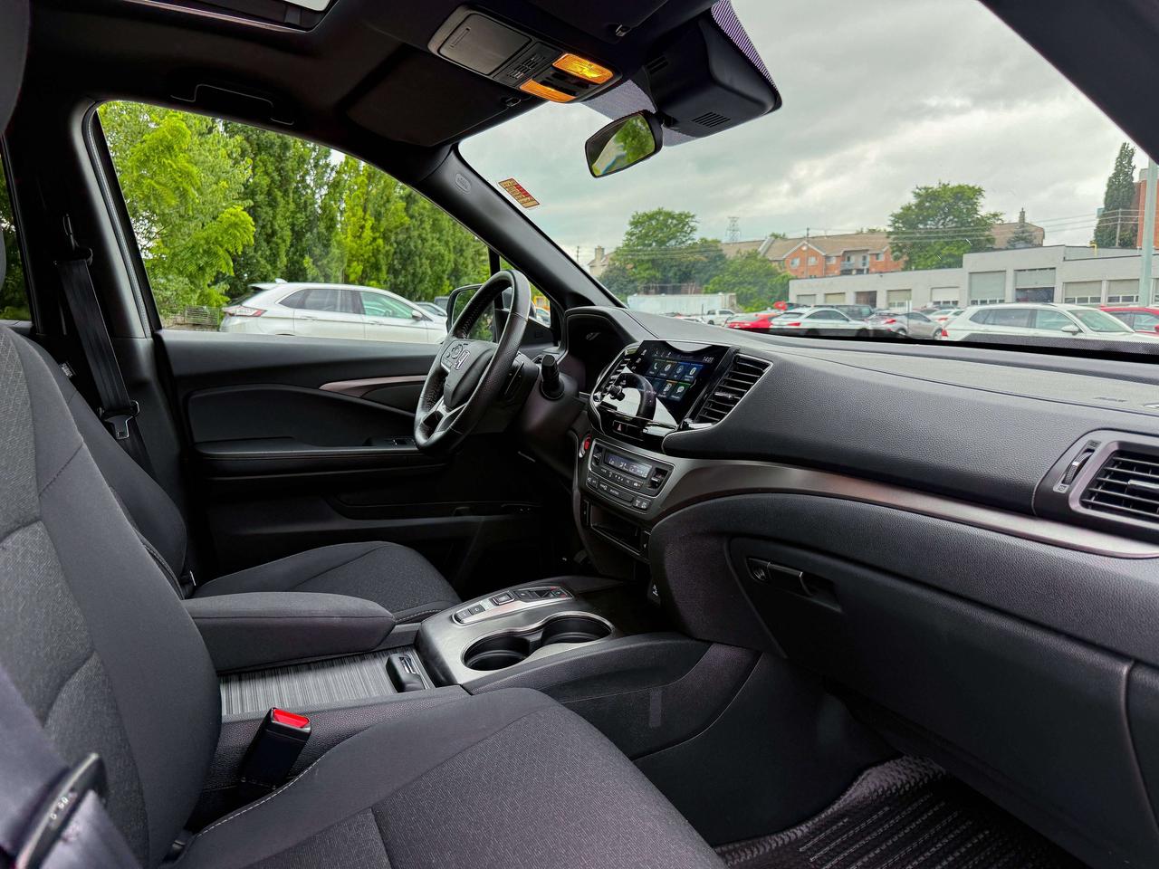 2022 Honda Passport Sport | SUNROOF | HEATED SEATS | REMOTE START Photo