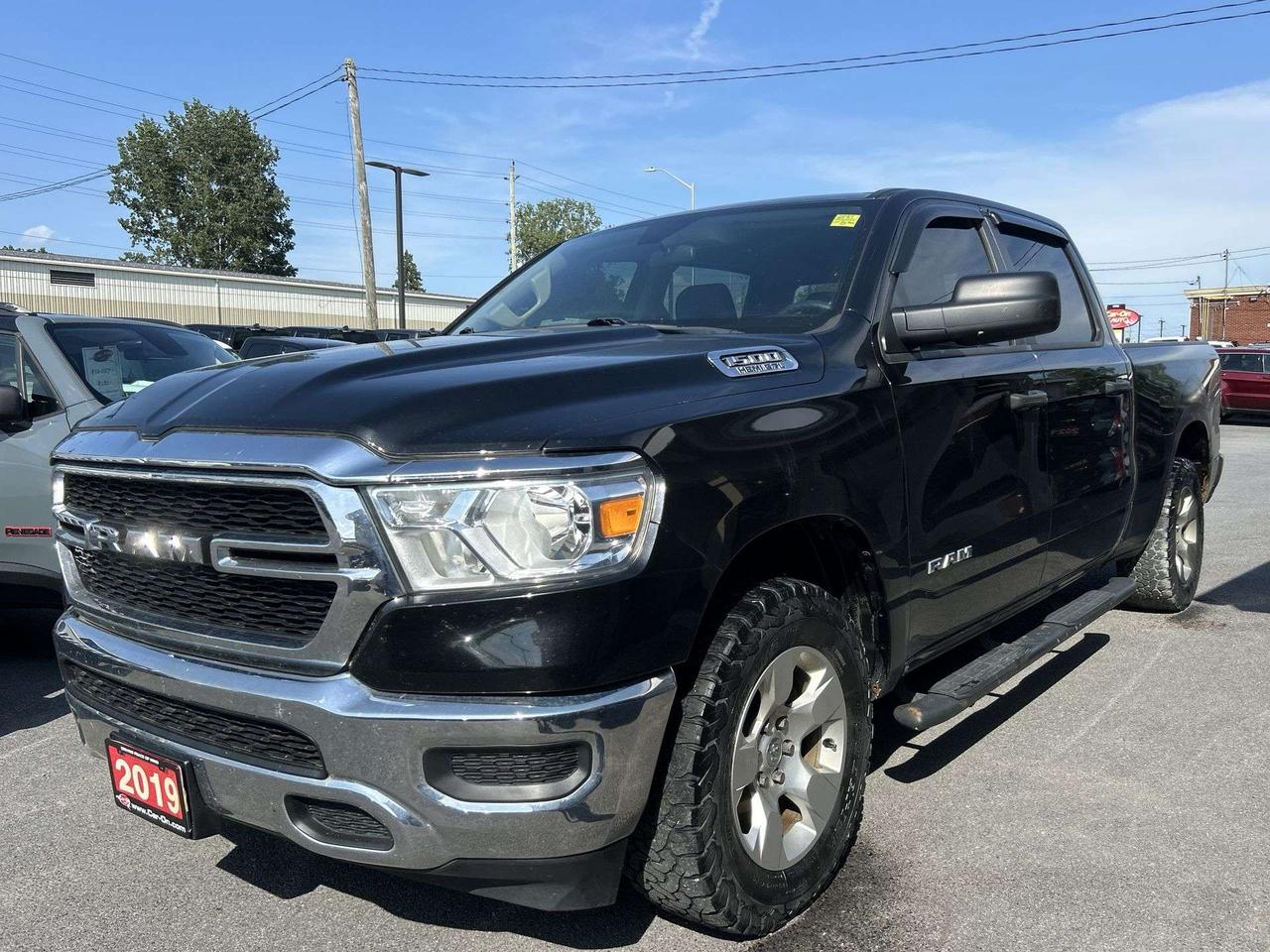 2019 RAM 1500 SXT 4X4 |CREW |5.7L HEMI | ALLOYS | REAR CAM Photo0