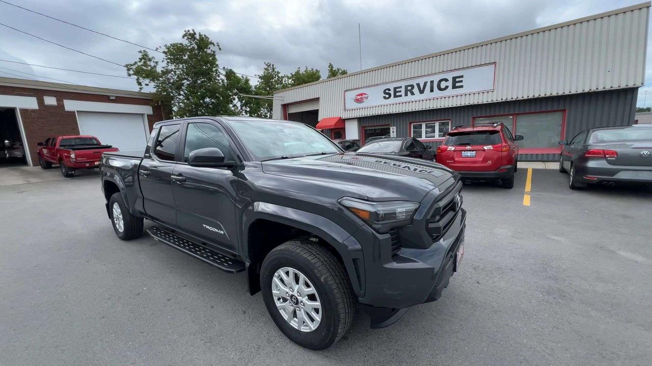 2024 Toyota Tacoma 4X4 | HEATED SEATS | CARPLAY | ALLOYS | TOW PKG Photo5