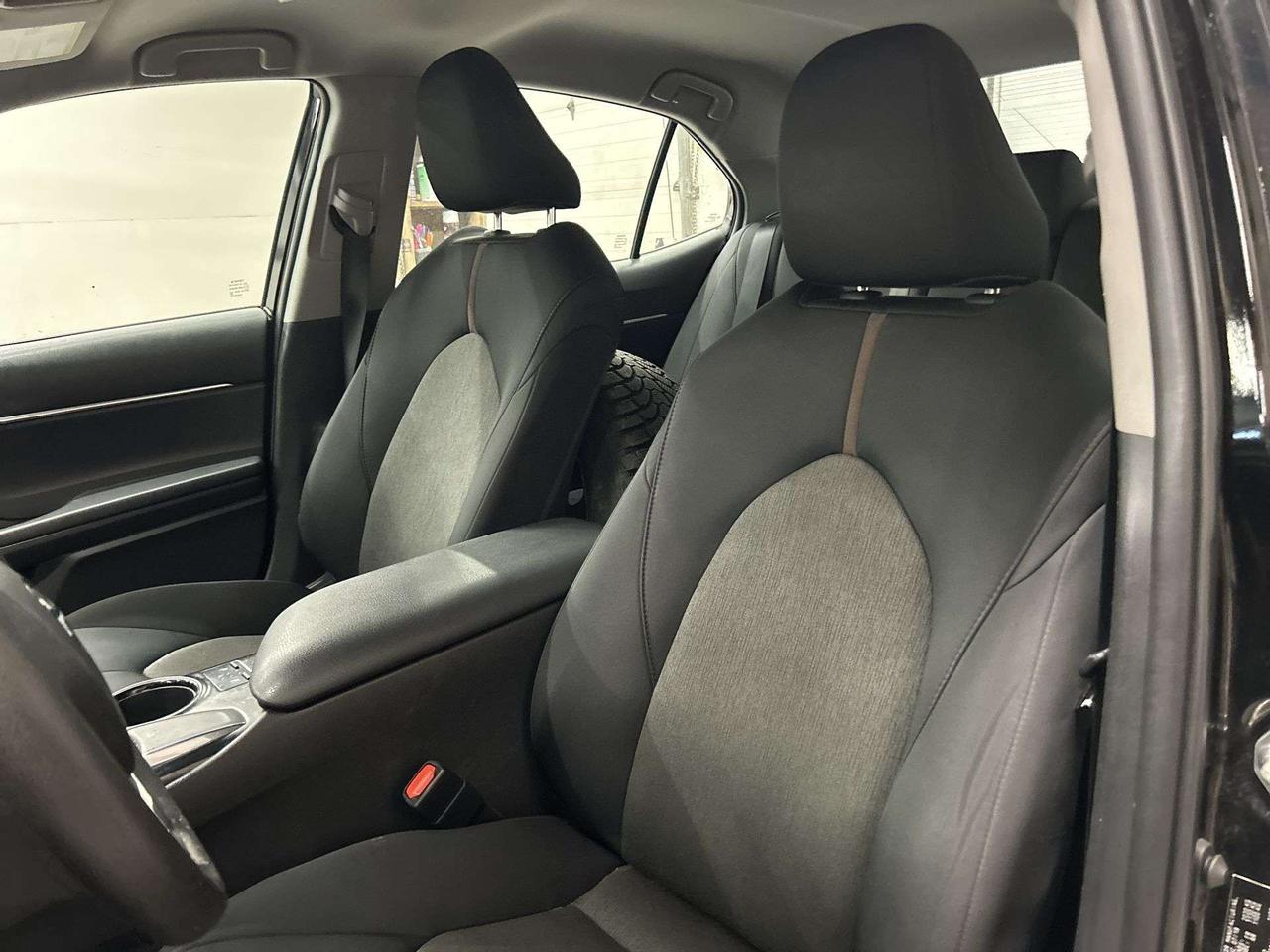 2019 Toyota Camry LE | LOW KMS!| HTD SEATS |CARPLAY | ADAPT. CRUISE Photo