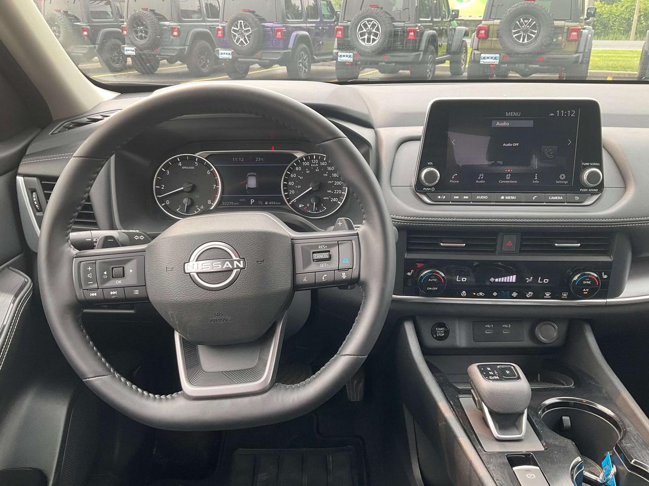 2026 Nissan Rogue LEATHER / HEATED SEATS / TERRAIN SELECT Photo