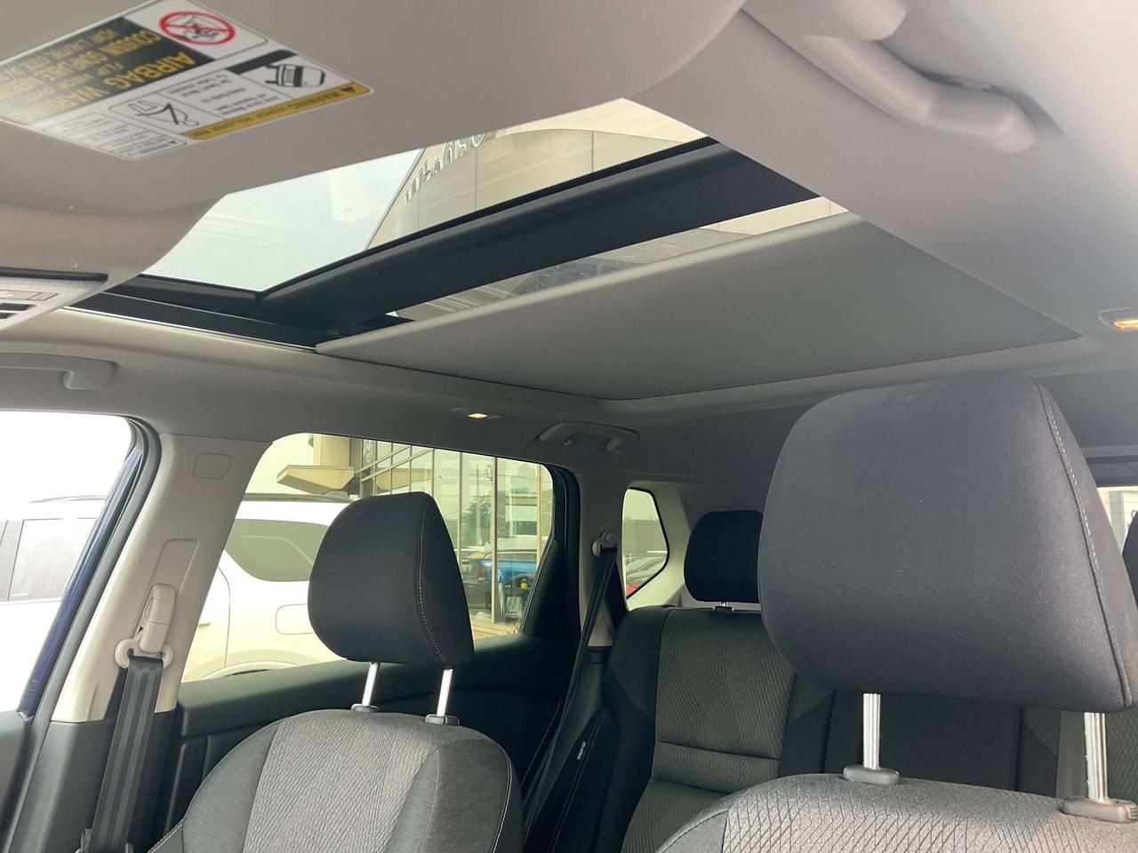 2026 Nissan Rogue LEATHER / HEATED SEATS / TERRAIN SELECT Photo