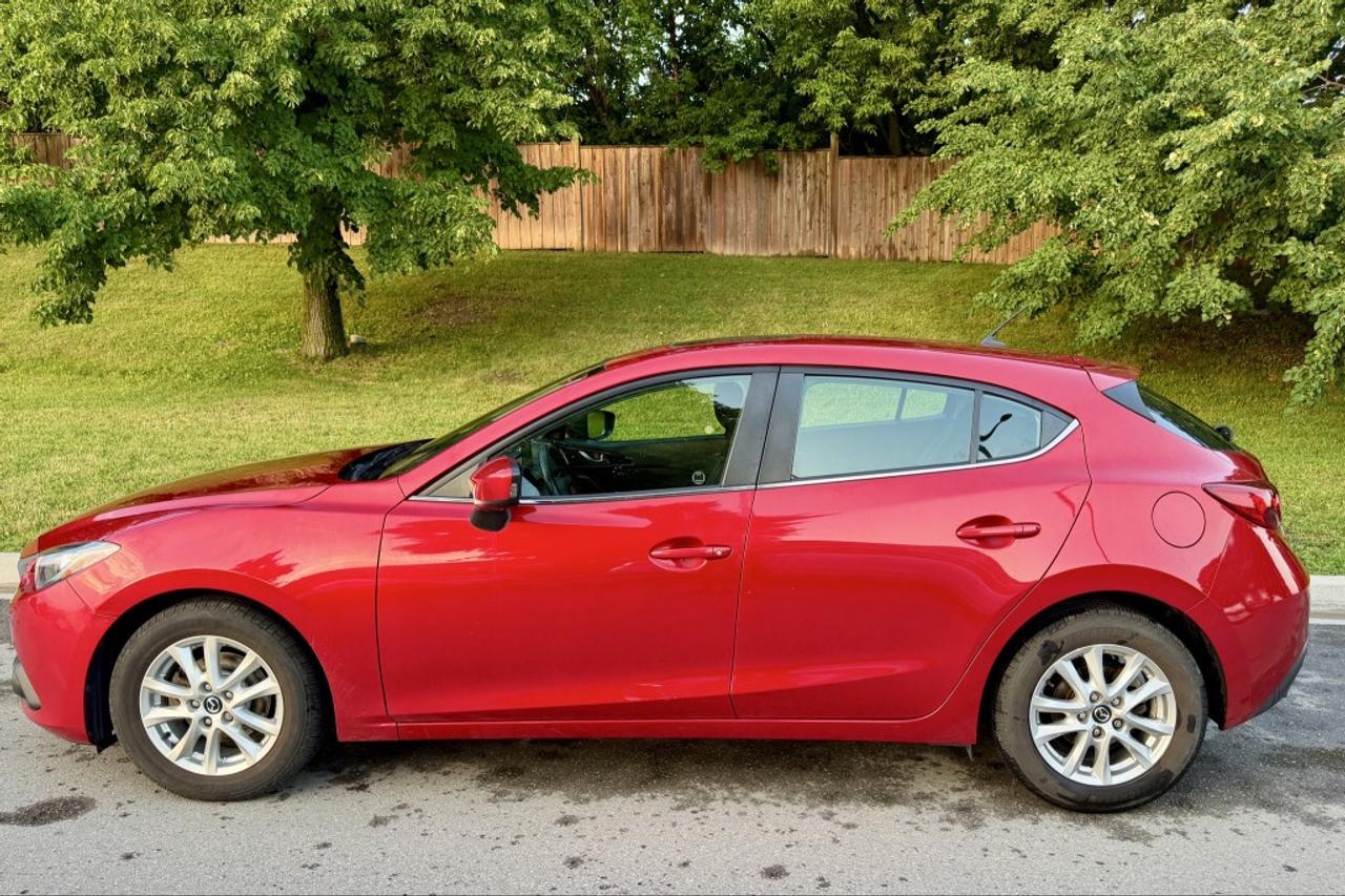 2015 Mazda MAZDA3 Sport Sport GS Photo