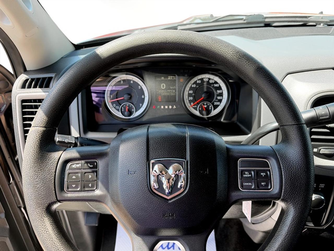 2017 RAM 1500 ST w/SXT App. Pkg  **CLEAN CARFAX** Photo