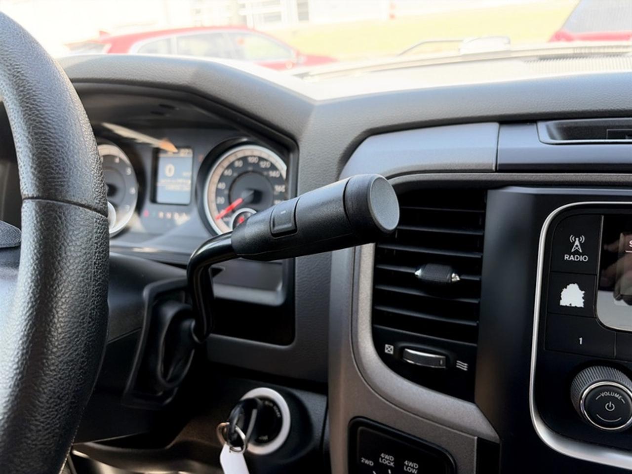 2017 RAM 1500 ST w/SXT App. Pkg  **CLEAN CARFAX** Photo