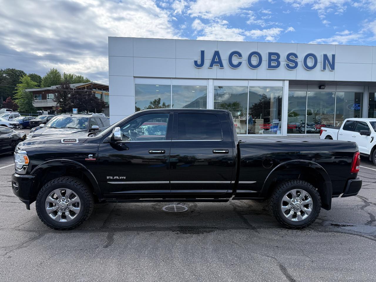 2022 RAM 3500 Limited Photo1