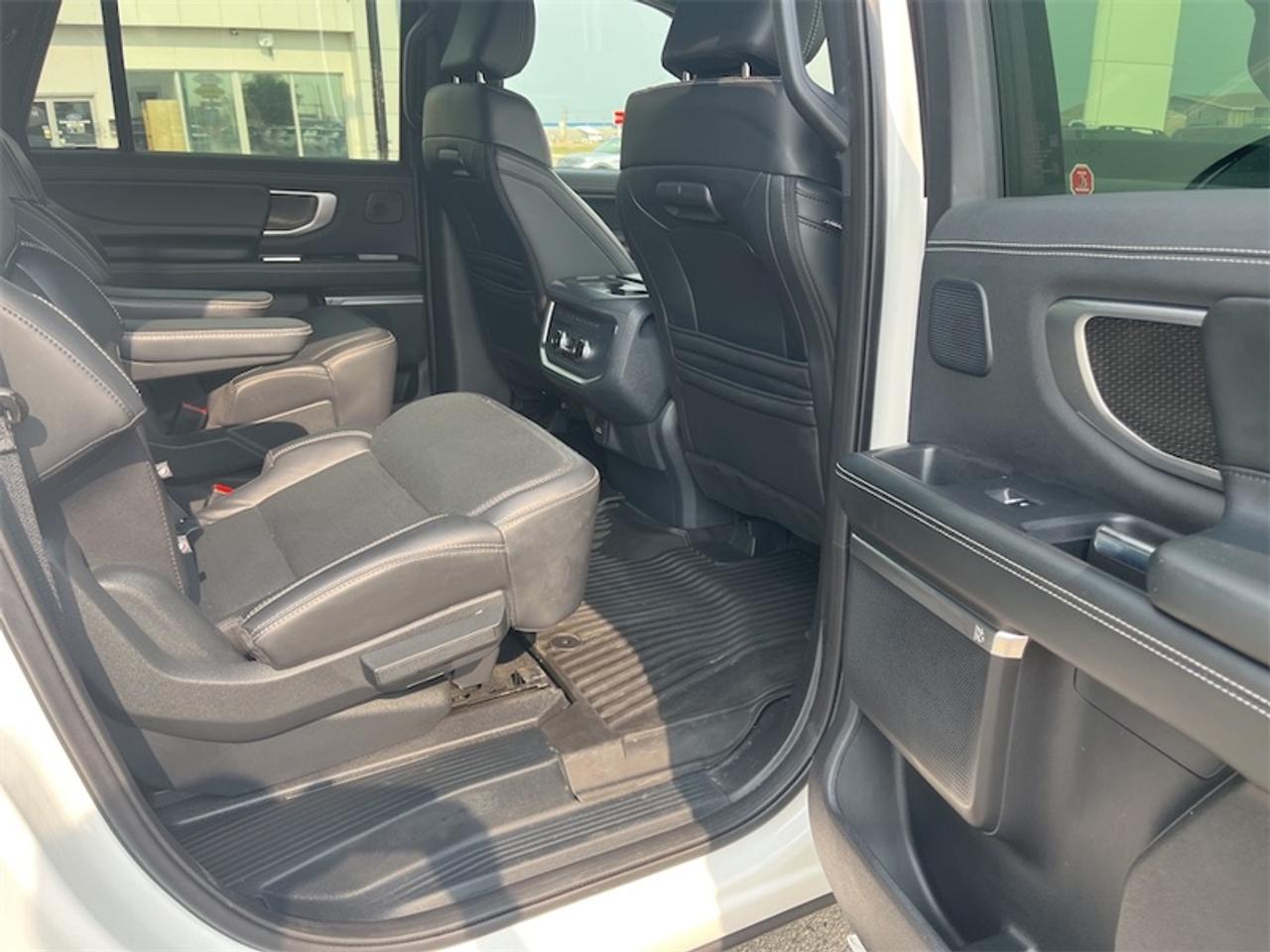 2025 Ford Expedition Platinum Max  - Premium Audio Photo5