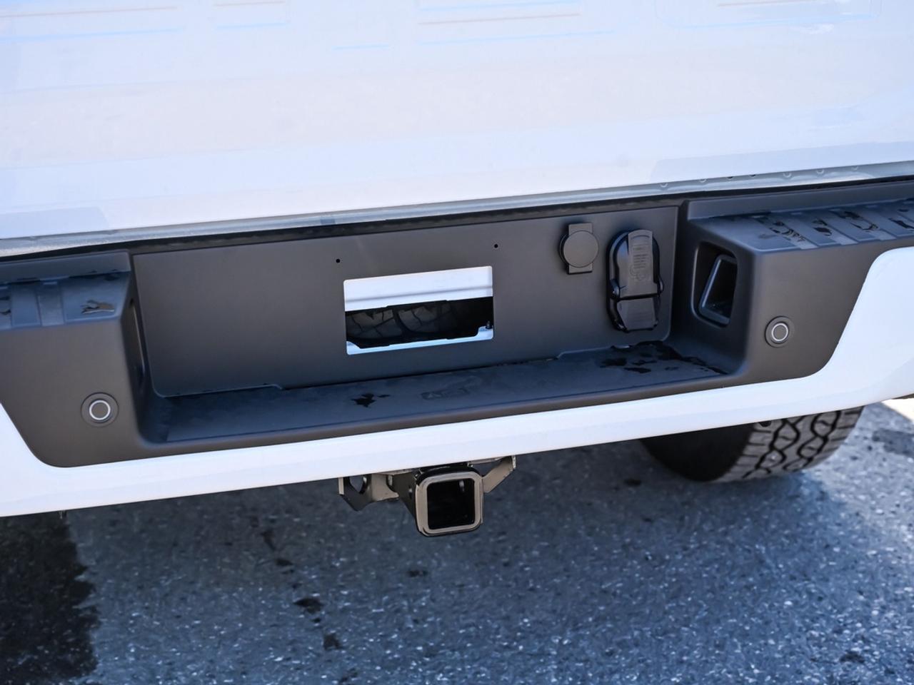 2026 Ford F-150 XLT Photo4