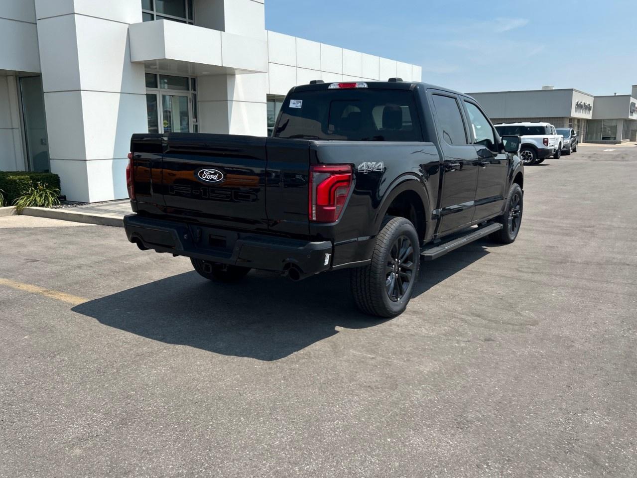 2026 Ford F-150 Lariat 4WD SuperCrew 5.5' Box Photo2