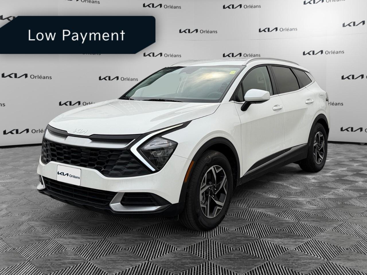 <p>WE ACCEPT ALL MAKE AND MODEL TRADE IN VEHICLES. JUST WANT TO <a href=https://app.openlane.ca/trade-in?token=KIA417-307c4788-1bf7-499a-84ff-65e982f8fe8b rel=nofollow><strong>SELL YOUR CAR</strong></a>? WE BUY EVERYTHING!</p><p>Advertised pricing is only available with Orleans Kias financing promotion. <span style=color:rgb( 0 , 0 , 0 )>Cash purchases are subject to a $2000 Price adjustment.</span></p><p>Ask us for more details!</p><p>DISCLAIMER: Advertised pricing includes all fees. Licensing and HST not included in the price.</p><p>Vehicle pricing, incentives, options (including standard equipment), and technical specifications listed for this vehicle may not match the exact vehicle displayed. Please confirm with a sales representative the accuracy of this information </p>