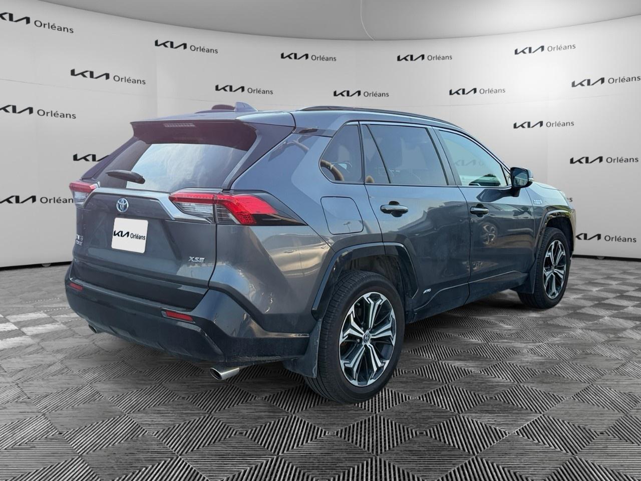2022 Toyota RAV4 Prime XSE AWD Photo4