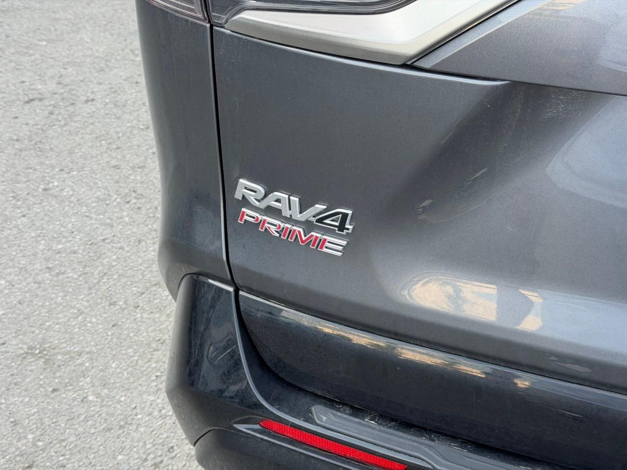 2022 Toyota RAV4 Prime XSE AWD Photo