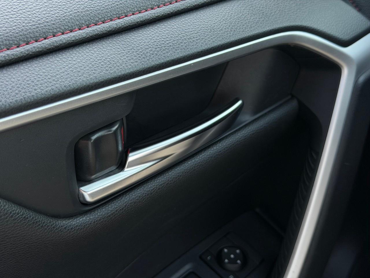 2022 Toyota RAV4 Prime XSE AWD Photo
