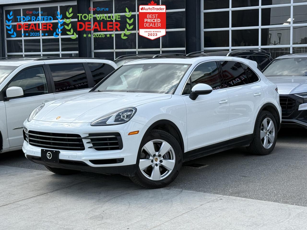 2023 Porsche Cayenne PREMIUM PKG | ONE OWNER | BOSE | PANO | LOADED Photo3