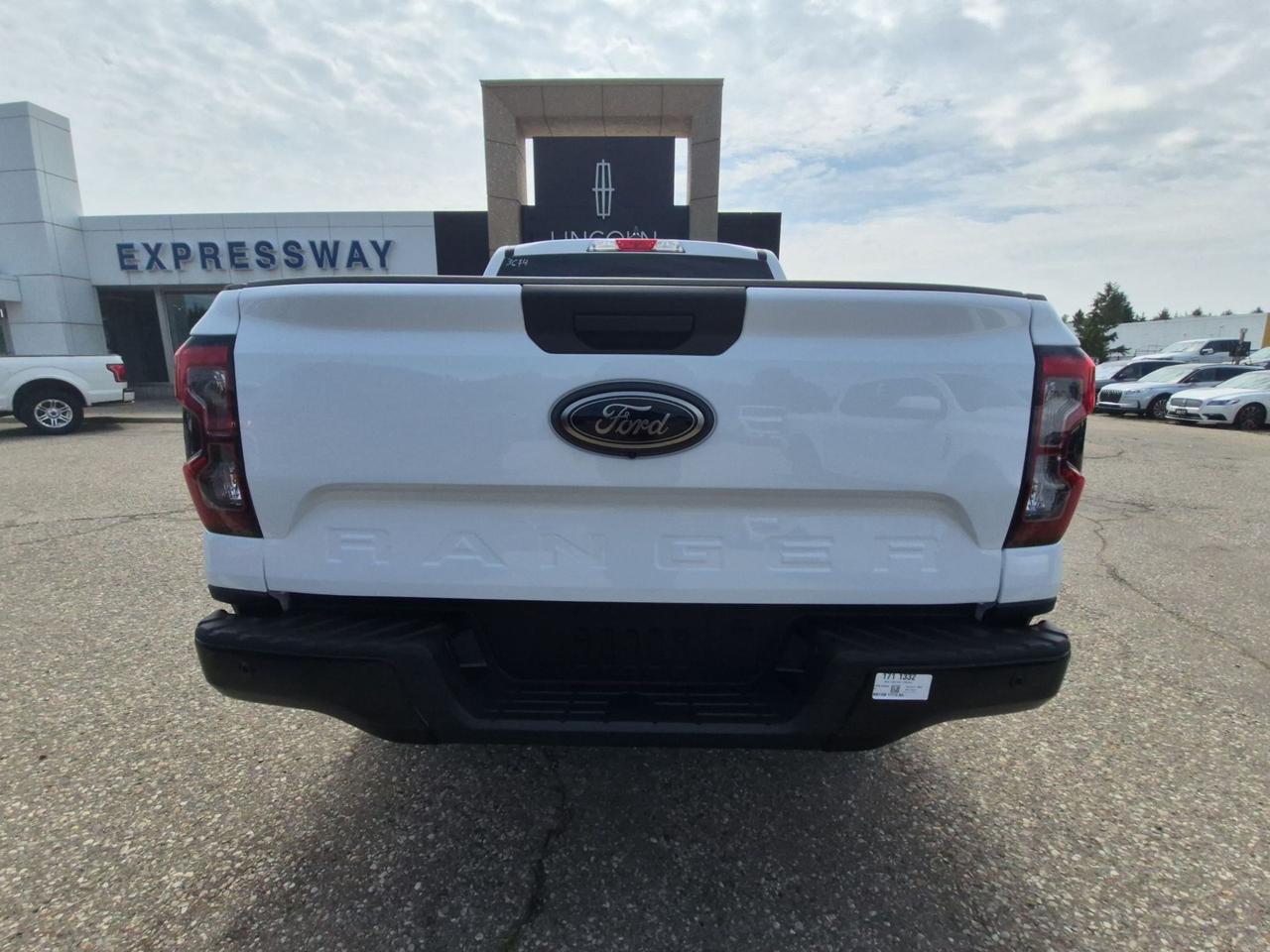 2026 Ford Ranger XLT 4WD, BLACK APPEARANCE PKG, SYNC4 Photo4