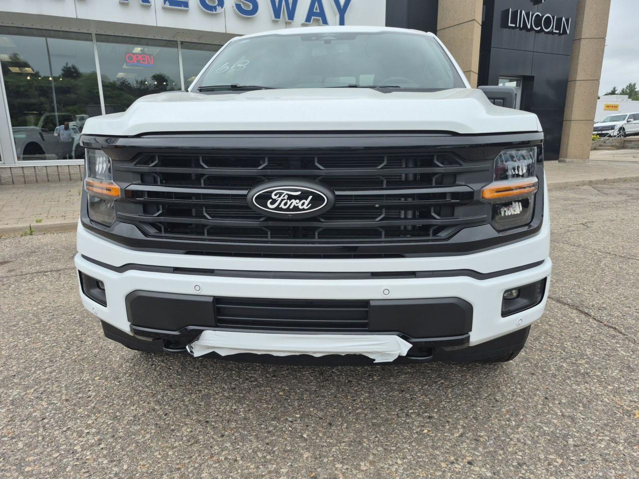 2026 Ford F-150 XLT 5.0L, BLACK APP PKG, 360 CAM, ADAPTIVE CRUISE Photo2