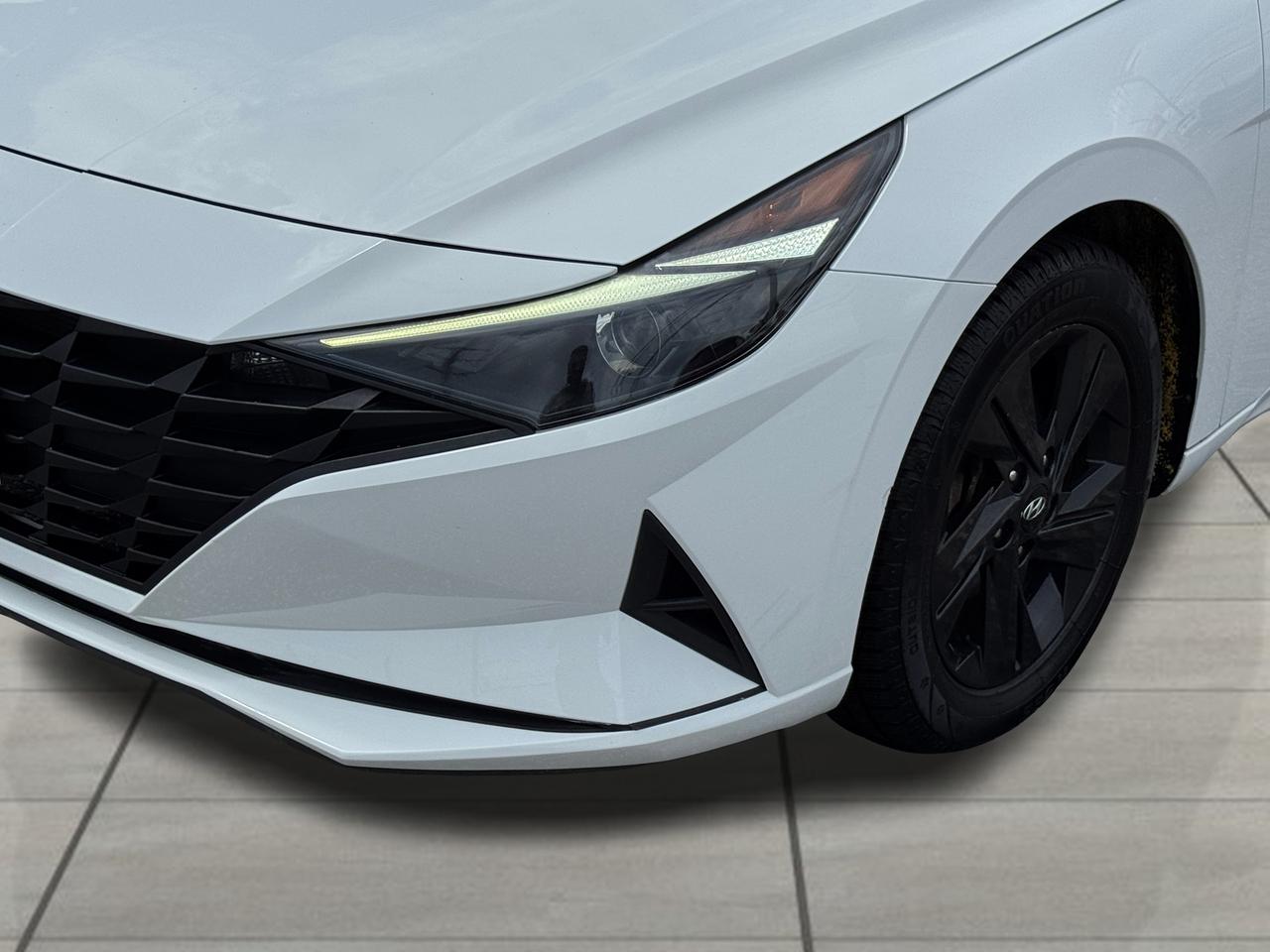 2021 Hyundai Elantra Preferred w/Sun & Tech Package+New Tires Photo