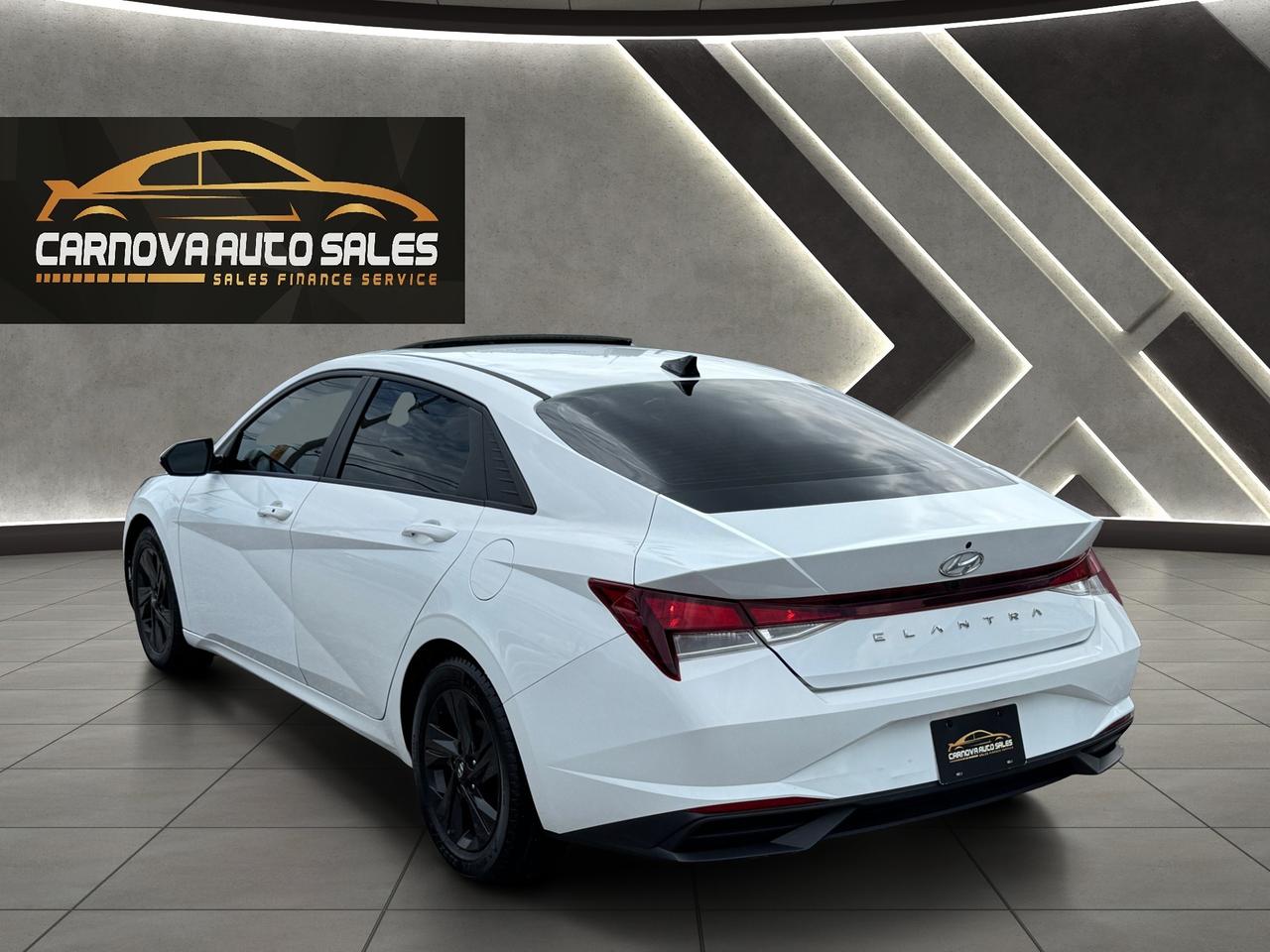 2021 Hyundai Elantra Preferred w/Sun & Tech Package+New Tires Photo