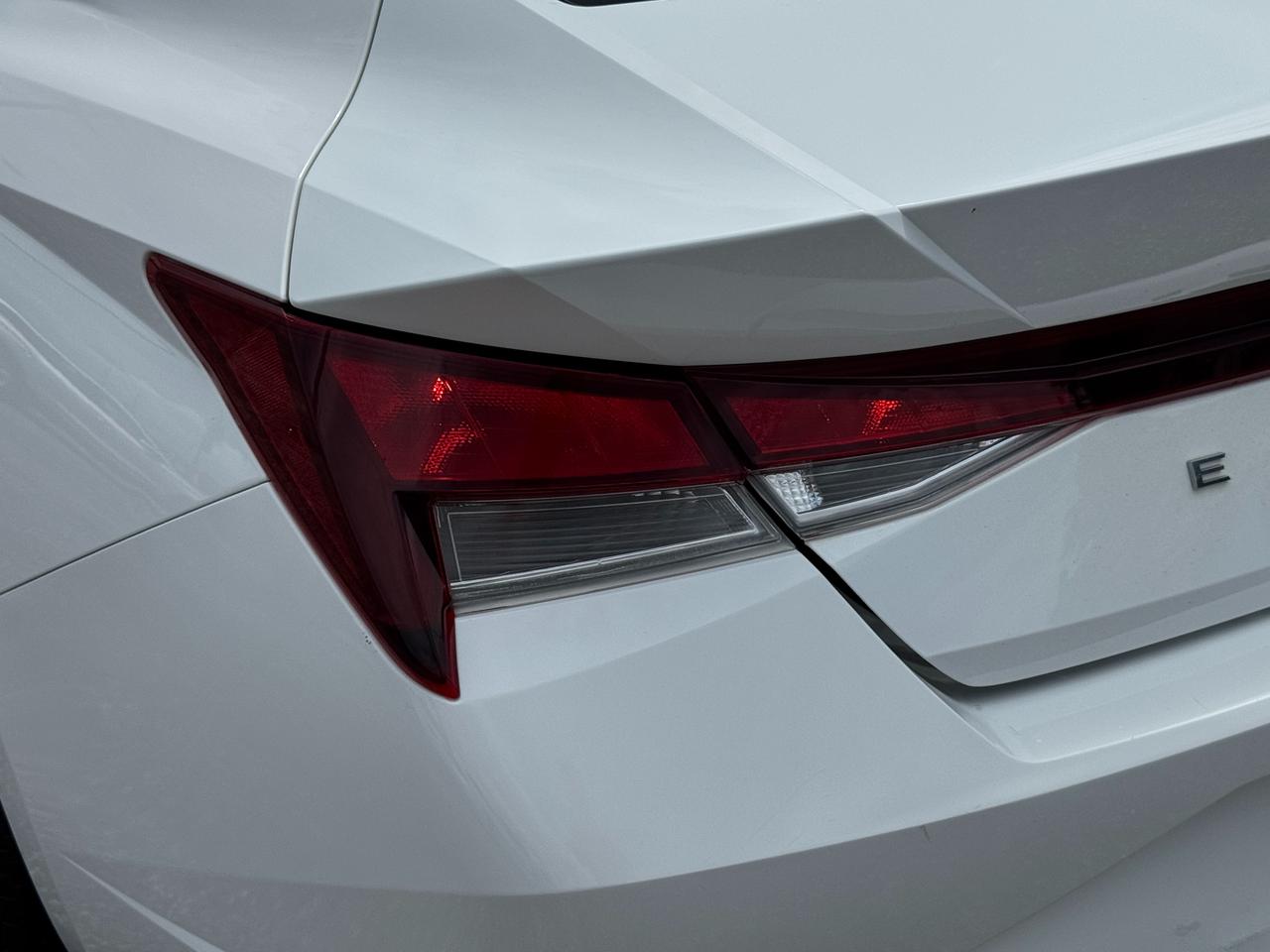 2021 Hyundai Elantra Preferred w/Sun & Tech Package+New Tires Photo
