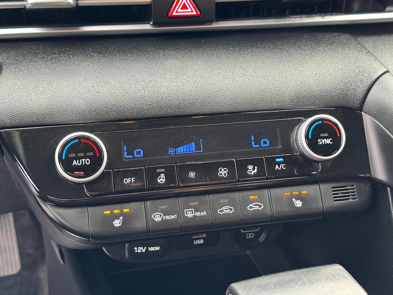 2021 Hyundai Elantra Preferred w/Sun & Tech Package+New Tires Photo