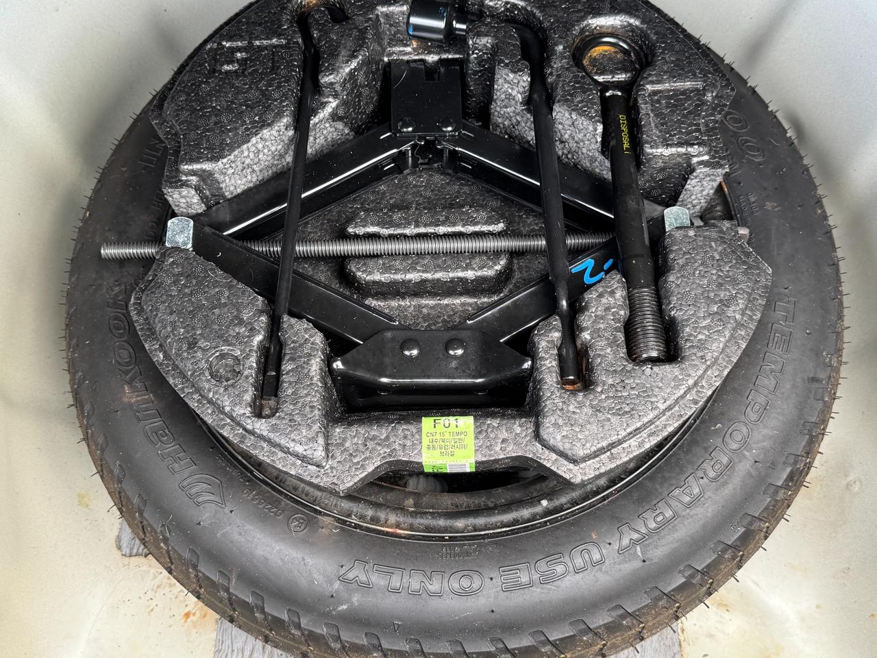 2021 Hyundai Elantra Preferred w/Sun & Tech Package+New Tires Photo