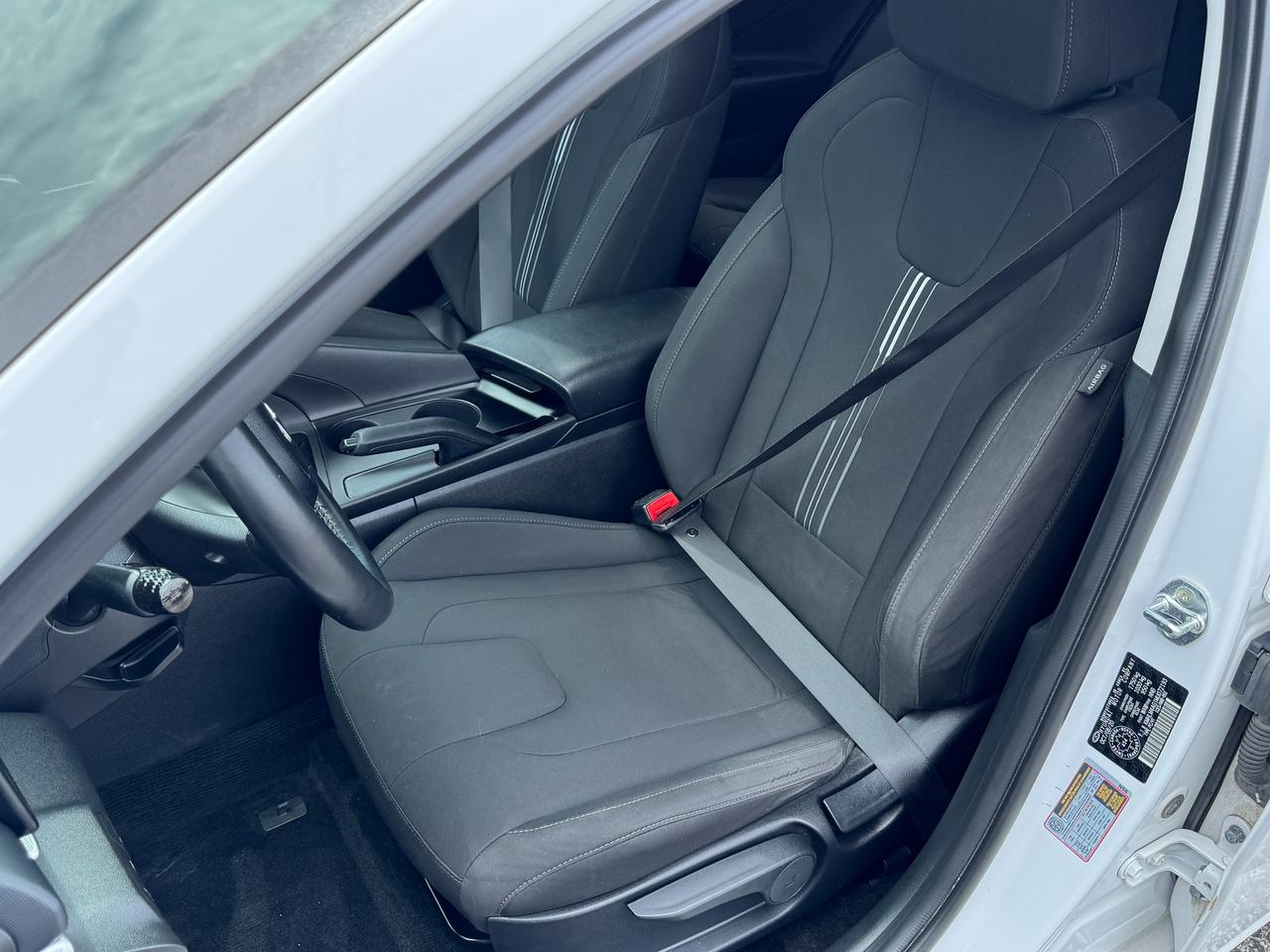 2021 Hyundai Elantra Preferred w/Sun & Tech Package+New Tires Photo